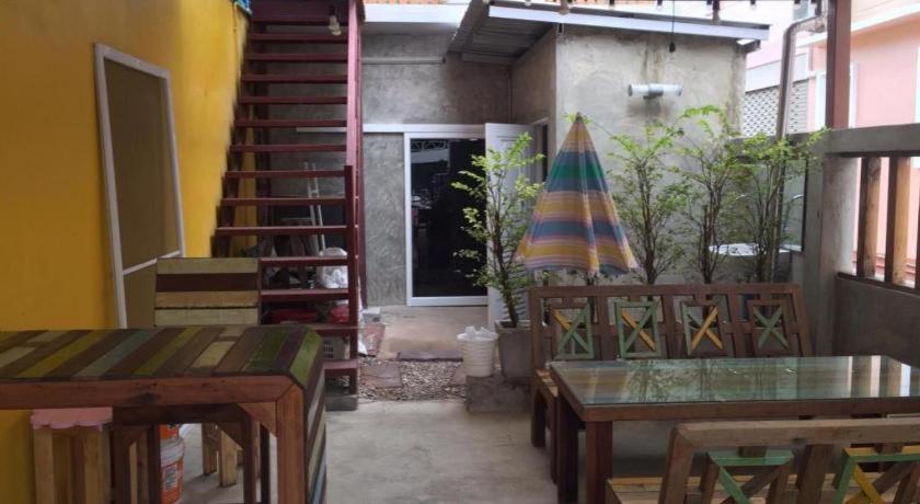 De Hostel Prachuap Khiri Khan Eksteriør bilde